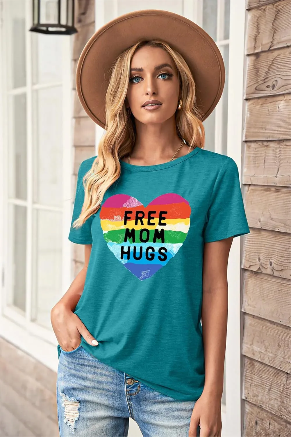 Pride Shirt Women Free Mom Hugs T Shirts Rainbows Heart Graphic Tees LGBT Gay Pride Tshirts Ally Shirt Tops